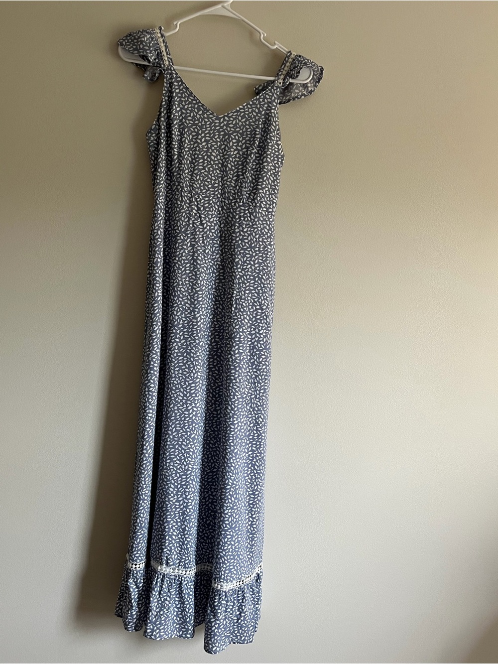 Women’s Blue Floral Maxi Dress with Ruffle Straps